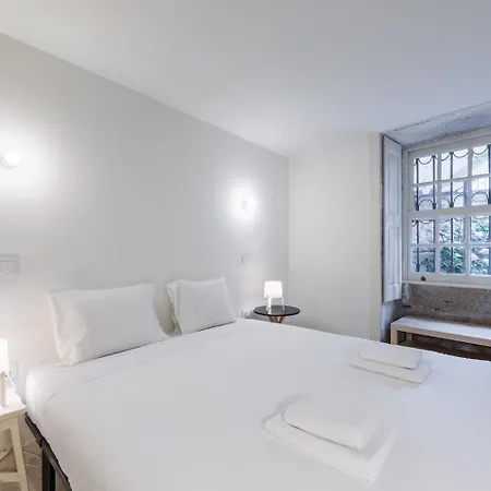 Guestready - Guindais Well House 3* ポルト